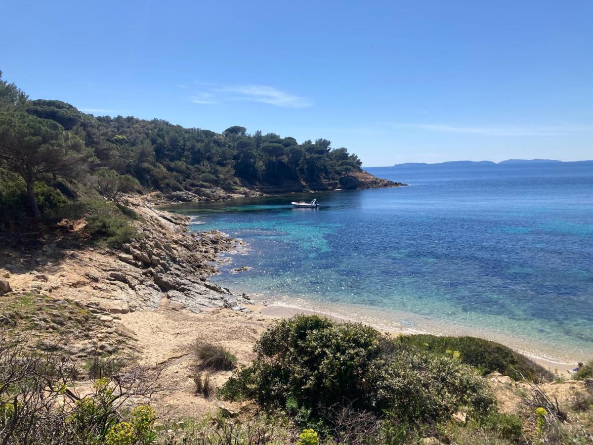 Le Petit Vue Mer La Croix-Valmer Bagian luar foto